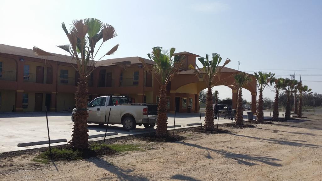 Texan Inn And Suites Tilden Kültér fotó